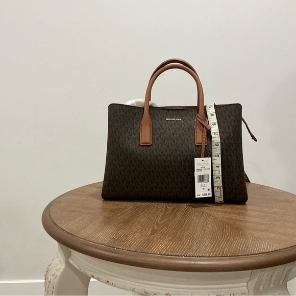 Michael Kors Brown Signature Tote Bag - Picture 5 of 6